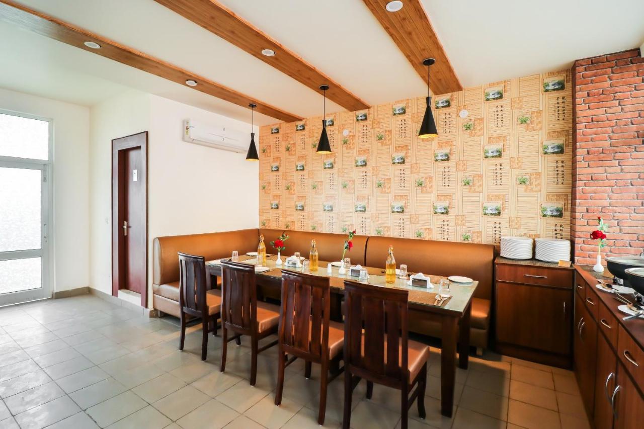 Hotel Grand 81 Faridabad Luaran gambar