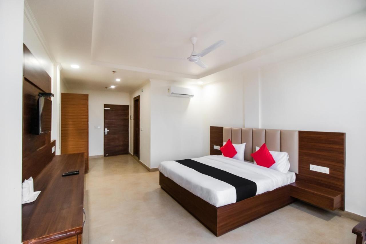 Hotel Grand 81 Faridabad Luaran gambar