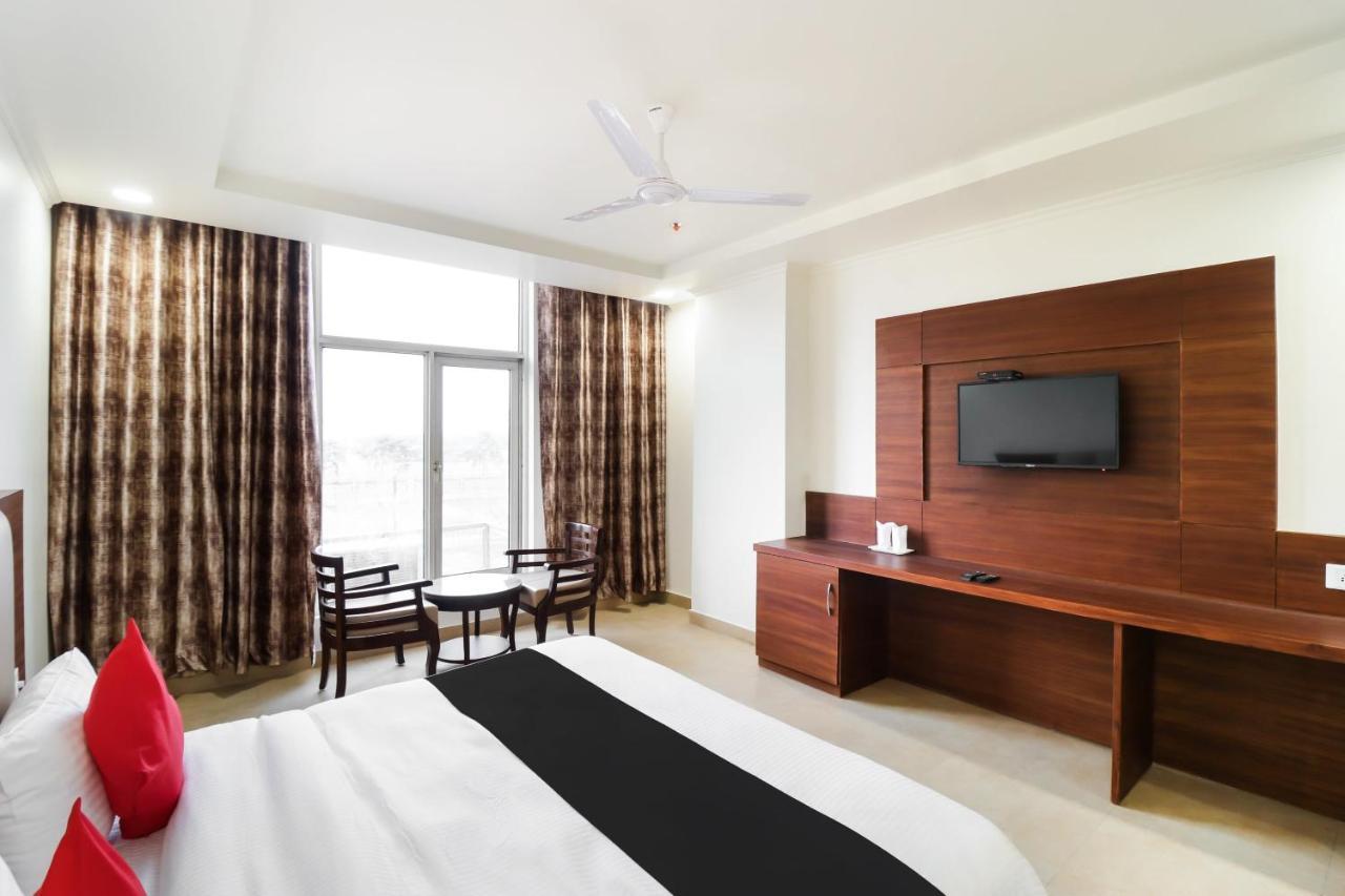 Hotel Grand 81 Faridabad Luaran gambar